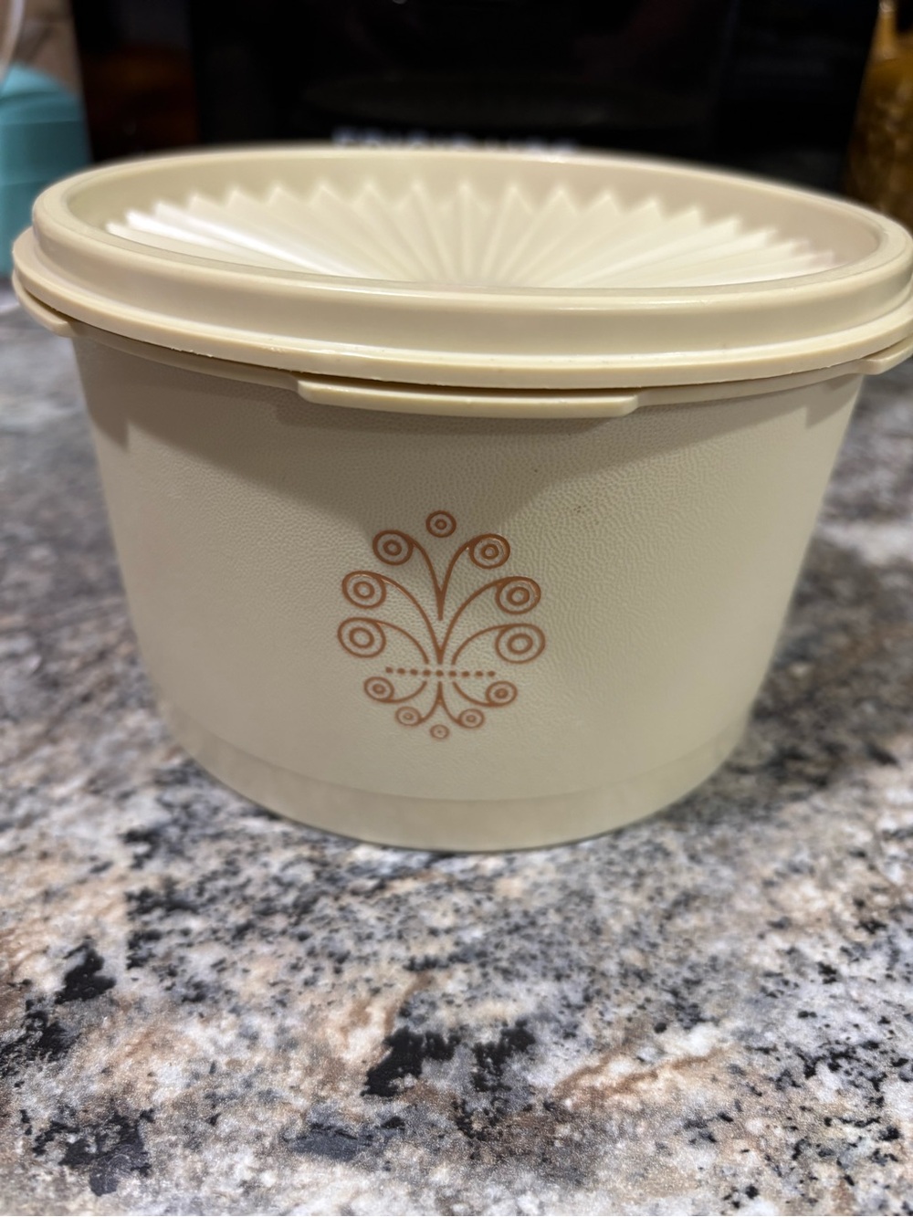 Vintage 1970's Tupperware Cream Decorative Plastic storage container with Lid